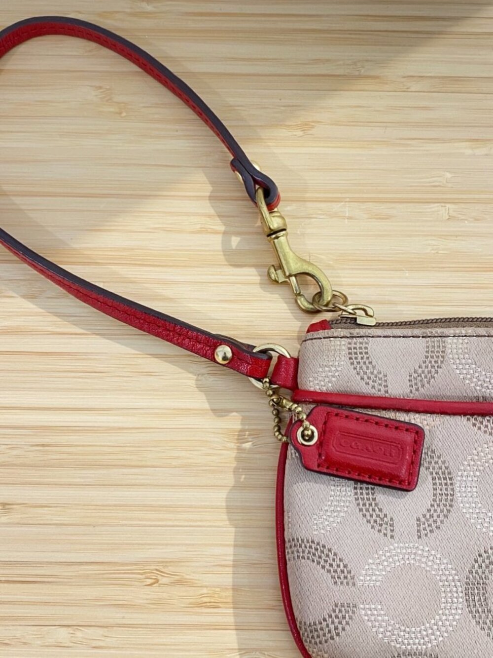 Coach Tan Dotted Op Art Wristlet with Red Leather Trim - Y2K Vintage - Picture 5 of 9
